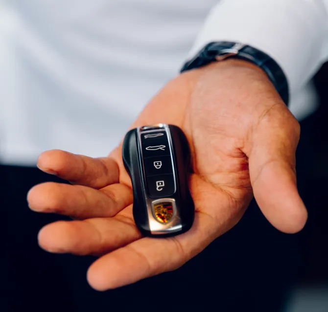 Cars are ready to go: you get yours pre-filled or pre-charged | DEIZ CAR